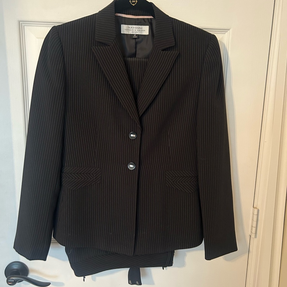 Tahari Black Pinstripe Women's Pant Suit